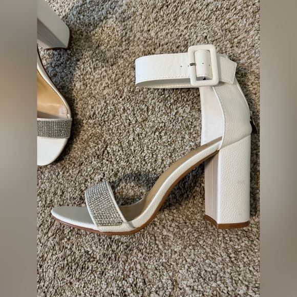 White Rhinestone High Heels Size 8 - Picture 3 of 3